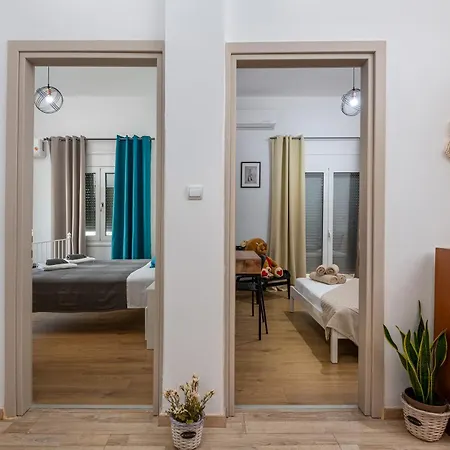 Apartman Spacious And Bright