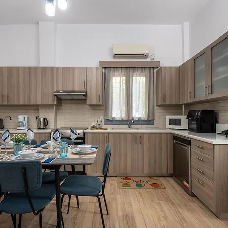 Spacious And Bright Апартаменти Кос