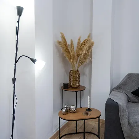 公寓 Spacious And Bright