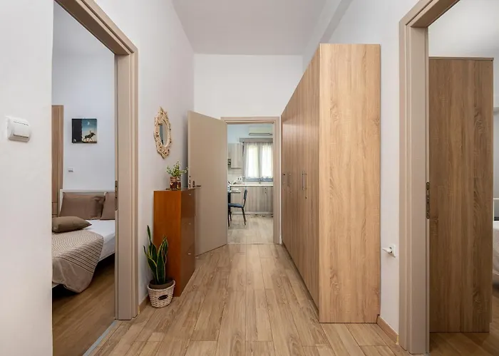 アパート Spacious And Bright